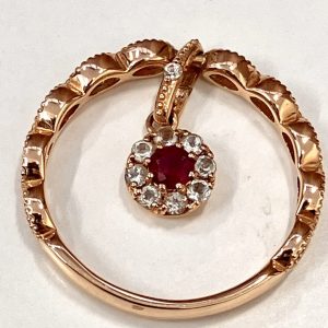 K10 ルビー&メレダイヤ付きリング